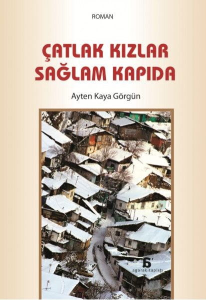 Çatlak Kızlar Sağlam Kapıda