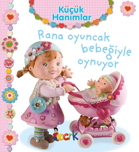 Rana Oyuncak Bebeğiyle Oynuyor Küçük Hanımlar